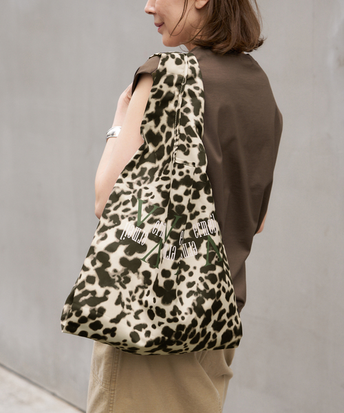 VERMEIL par iena(ヴェルメイユパーイエナ)の「《追加2》VERMEIL レオパードエコバッグMedium(クラッチバッグ・レディース・その他4・FREE)」の4枚目の写真