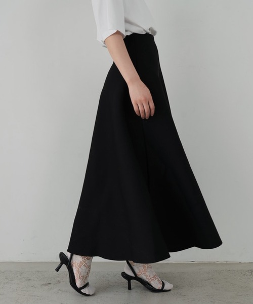 Cla STEllaR(クラステラ)の「きれいめ ニットフレアスカート ロング ブラック(スカート・レディース・ブラック・X-SMALL/SMALL/MEDIUM)」の20枚目の写真