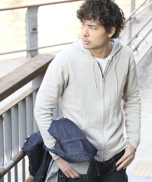 Denime(ドゥニーム)の「CL ZIP PARKA KNIT/コットンリネンニットジップパーカー(カーディガン/ボレロ・メンズ・ネイビー/ベージュ/グリーン・LARGE/MEDIUM/X-LARGE)」の2枚目の写真
