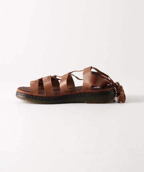 Dr. Martens(ドクターマーチン)の「Dr.Martens GHILLIEサンダル/Dr.M CHILLIE SANDAL(サンダル・レディース・ブラック/ブラウン・4/5)」の4枚目の写真