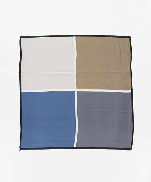 LBC（エルビーシー）の「カラーブロックスカーフ               （バンダナ/スカーフ・レディース・オリーブ/ワインレッド・ONE SIZE）」の2枚目の写真