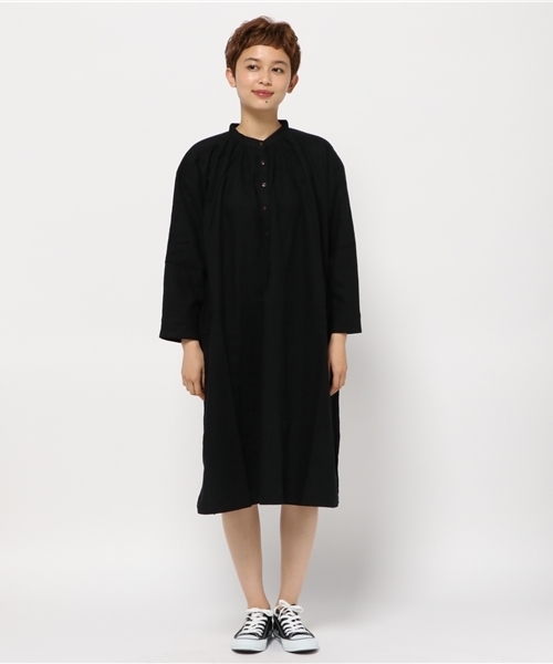 LBC（エルビーシー）の「ラミー起毛スタンドワンピース   （ワンピース・レディース・オレンジ/ネイビー/ブラック・MEDIUM）」の4枚目の写真