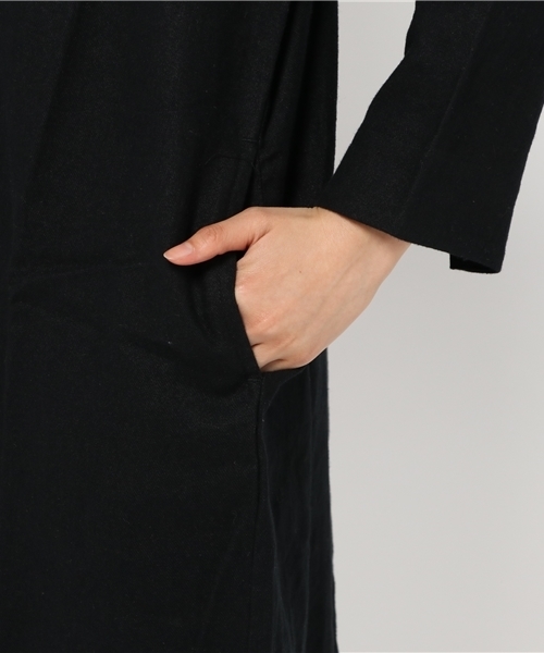 LBC（エルビーシー）の「ラミー起毛スタンドワンピース   （ワンピース・レディース・オレンジ/ネイビー/ブラック・MEDIUM）」の9枚目の写真