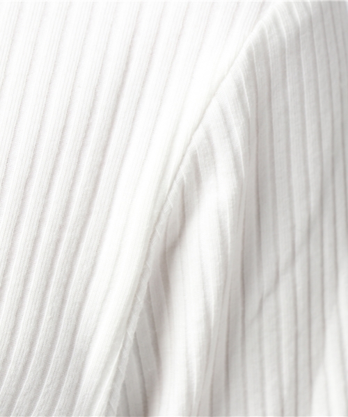 archives（アルシーヴ）の「ハイネックメローロングスリーブ（Tシャツ/カットソー・レディース・ブラック/ネイビー/ピンク/オフホワイト/グレー/レッド/マスタード・MEDIUM）」の13枚目の写真