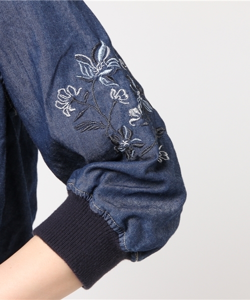VENCEEXCHANGE（ヴァンスエクスチェンジ）の「袖刺繍デニムブルゾン （ブルゾン・レディース・ブルー/ネイビー・MEDIUM）」の7枚目の写真