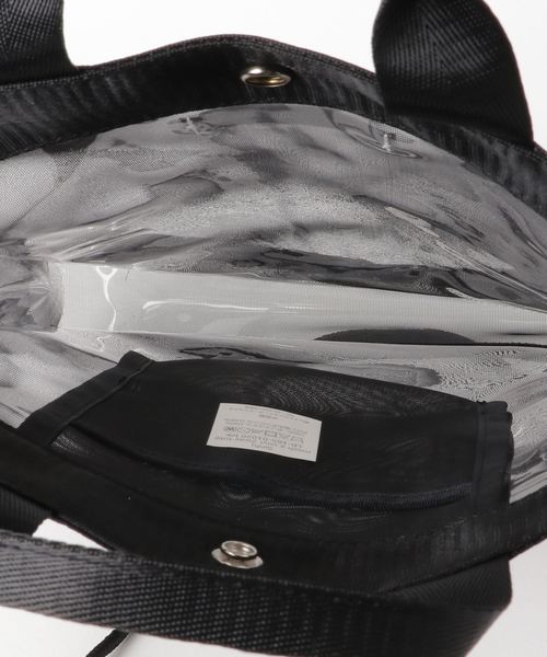 Sinfu（シンフ）の「【SINFU/ シンフ】メッシュ×ビニール 2WAY トートバッグ（トートバッグ・レディース・ホワイト/ブラック/ブラウン・FREE）」の16枚目の写真