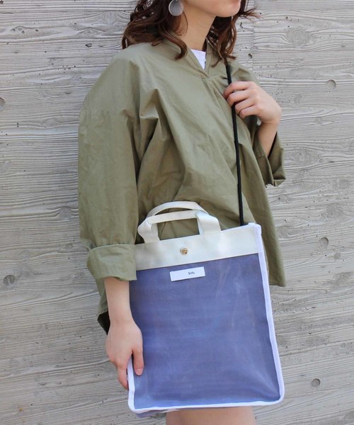 Sinfu（シンフ）の「【SINFU/ シンフ】メッシュ×ビニール 2WAY トートバッグ（トートバッグ・レディース・ホワイト/ブラック/ブラウン・FREE）」の7枚目の写真