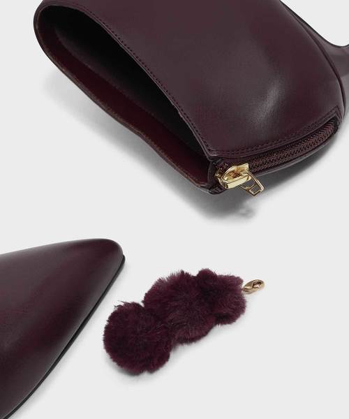 CHARLES & KEITH(チャールズ & キース)の「ポンポンチャームアンクルブーツ / POM POM CHARM ANKLE BOOTS(ブーツ・レディース・ブラック/グリーン/バーガンディー・22.5cm/23cm/23.5cm/24.5cm/25cm/25.5cm)」の19枚目の写真