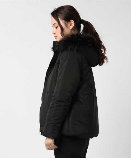 GeeRA(ジーラ)の「フェイクファー中わたショートコート(その他アウター・レディース・ブラック/グレー/モカ・MEDIUM/LARGE/X-LARGE/SMALL)」の4枚目の写真
