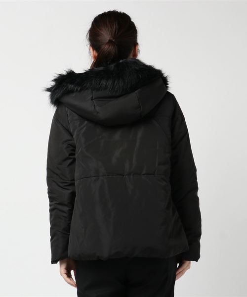 GeeRA(ジーラ)の「フェイクファー中わたショートコート(その他アウター・レディース・ブラック/グレー/モカ・MEDIUM/LARGE/X-LARGE/SMALL)」の5枚目の写真