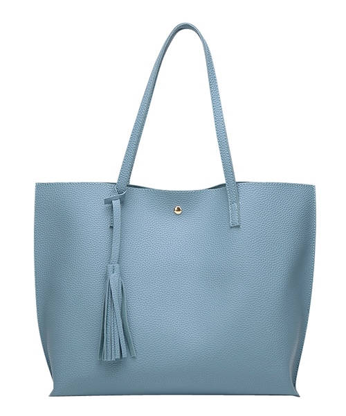 DAY CLOSET（デイ クローゼット）の「トートバッグ レディース フリンジチャーム 持ち手 長め 無地（トートバッグ・レディース・ブラウン/シルバー/ブラック/グレー/ピンク/ゴールド/ブルー/ダークブラウン/ダークグレー/ライトグレー/キャメル/ピンク系その他/ダークブルー/ゴールド系その他/レッド/スモークピンク/サックスブルー/グレイッシュベージュ/モカ/オリーブ/ベージュ・ONE SIZE）」の12枚目の写真