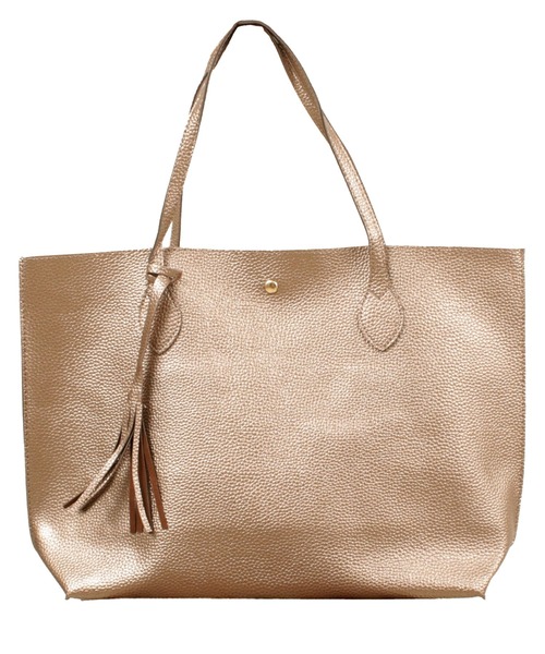 DAY CLOSET（デイ クローゼット）の「トートバッグ レディース フリンジチャーム 持ち手 長め 無地（トートバッグ・レディース・ブラウン/シルバー/ブラック/グレー/ピンク/ゴールド/ブルー/ダークブラウン/ダークグレー/ライトグレー/キャメル/ピンク系その他/ダークブルー/ゴールド系その他/レッド/スモークピンク/サックスブルー/グレイッシュベージュ/モカ/オリーブ/ベージュ・ONE SIZE）」の21枚目の写真