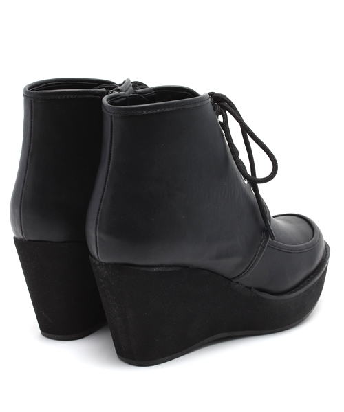 one after another NICE CLAUP(ワンアフターアナザーナイスクラップ)の「【ナイスクラップ】レースアップブーツ(その他シューズ・レディース・キャメル/ブラック・MEDIUM/LARGE)」の5枚目の写真