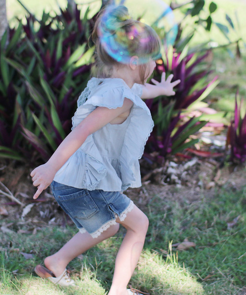 Rora(ローラ)の「ラナ ブラウス(2color)(シャツ/ブラウス・キッズ・スカイブルー/ベージュ・100cm/110cm/130cm/120cm/140cm/90㎝)」の19枚目の写真