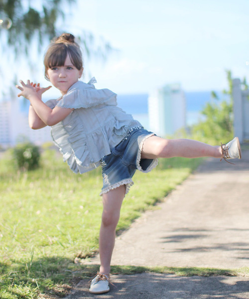 Rora(ローラ)の「ラナ ブラウス(2color)(シャツ/ブラウス・キッズ・スカイブルー/ベージュ・100cm/110cm/130cm/120cm/140cm/90㎝)」の10枚目の写真