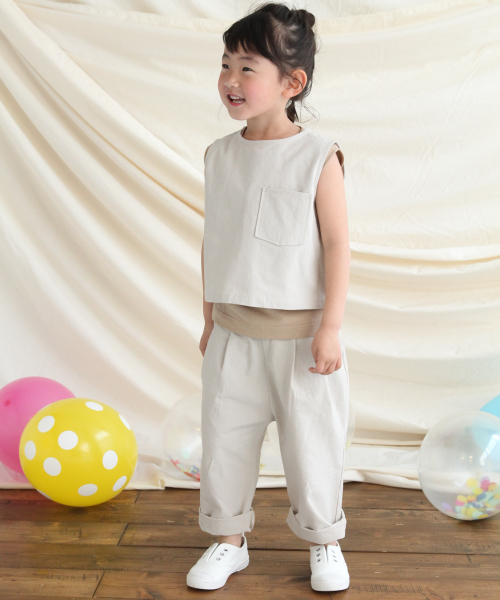 LOWRYS FARM（ローリーズファーム）の「コットンタックパンツ　837733（その他パンツ・キッズ・チャコールグレー/ライトベージュ/イエロー/ベージュ/ベージュ系その他・100/110/120/130/LARGE/MEDIUM/SMALL/X-LARGE）」の17枚目の写真