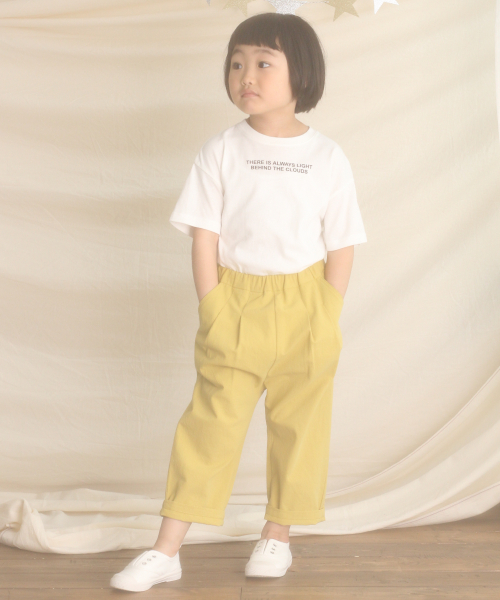 LOWRYS FARM（ローリーズファーム）の「コットンタックパンツ　837733（その他パンツ・キッズ・チャコールグレー/ライトベージュ/イエロー/ベージュ/ベージュ系その他・100/110/120/130/LARGE/MEDIUM/SMALL/X-LARGE）」の8枚目の写真