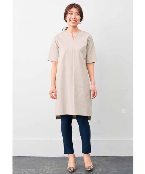 IEDIT(イディット)の「IEDIT 強撚シルケット素材のキーネックチュニック(チュニック・レディース・ベージュ/パープル・MEDIUM/LARGE/X-LARGE/XX-LARGE/NS)」の3枚目の写真
