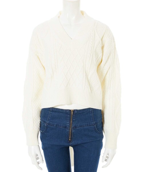 fifth(フィフス)の「バックシャンケーブルVネックニット(ニット/セーター・レディース・ホワイト/ブラウン・MEDIUM)」の4枚目の写真
