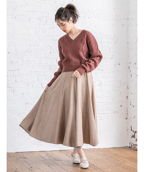 fifth(フィフス)の「バックシャンケーブルVネックニット(ニット/セーター・レディース・ホワイト/ブラウン・MEDIUM)」の12枚目の写真