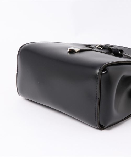 KOBE LETTUCE（コウベレタス）の「ベルトデザインショルダーバッグ（ショルダーバッグ・レディース・アイボリー/キャメル/ブラック・FREE）」の6枚目の写真