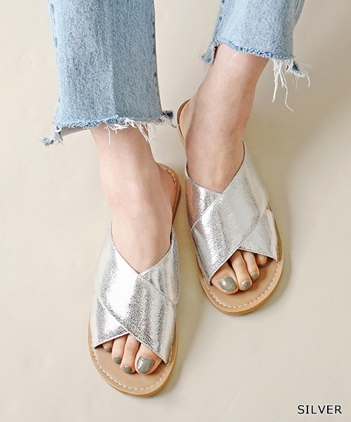 RANDA（ランダ）の「クロスフラットサンダル（サンダル・レディース・ブラック/シルバー/クリーム/レオパード・LL/S/M/L）」の3枚目の写真