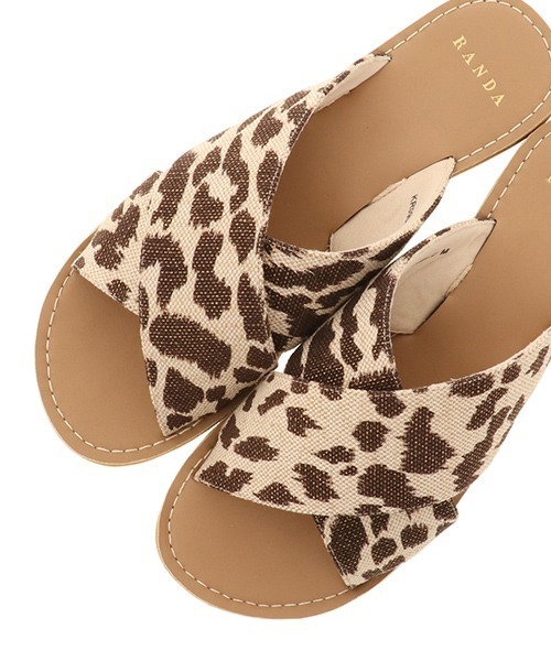 RANDA（ランダ）の「クロスフラットサンダル（サンダル・レディース・ブラック/シルバー/クリーム/レオパード・LL/S/M/L）」の5枚目の写真