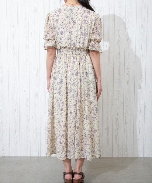 セール】【WEB限定】くるみボタン花柄ワンピース（ワンピース