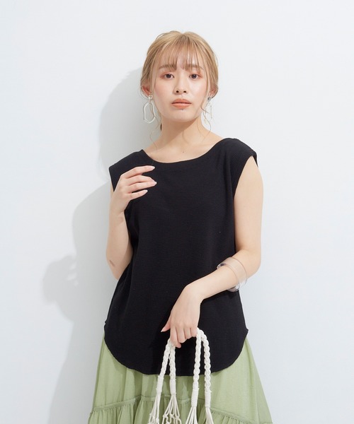 VANNIE U(ヴァニーユー)の「バックオープンサーマルノースリーブ(Tシャツ/カットソー・レディース・ホワイト/ブラック/ベージュ/ブラウン・FREE)」の6枚目の写真