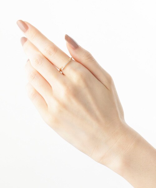 COCOSHNIK(ココシュニック)の「K10ダイヤモンド パラレル リング(リング・レディース・アイボリー系・10号/14号/12号)」の6枚目の写真