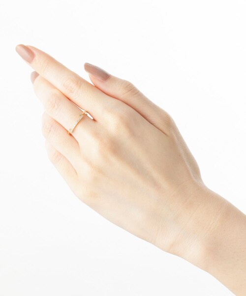 COCOSHNIK(ココシュニック)の「K10ダイヤモンド パラレル リング(リング・レディース・アイボリー系・10号/14号/12号)」の8枚目の写真