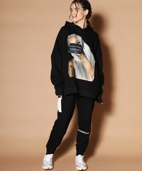 GALLIS ADDICTION（ガリスアディクション）の「GA フォトガールパーカー（パーカー・メンズ・ホワイト/ブラック/ブラウン/イエロー・M/L）」の9枚目の写真