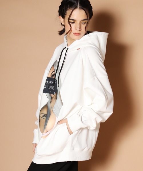 GALLIS ADDICTION（ガリスアディクション）の「GA フォトガールパーカー（パーカー・メンズ・ホワイト/ブラック/ブラウン/イエロー・M/L）」の14枚目の写真