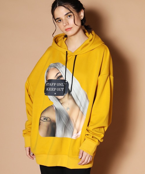 GALLIS ADDICTION（ガリスアディクション）の「GA フォトガールパーカー（パーカー・メンズ・ホワイト/ブラック/ブラウン/イエロー・M/L）」の12枚目の写真