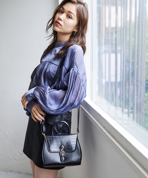 Heather（ヘザー）の「２ＷＡＹサテンシャツ 896362（シャツ/ブラウス・レディース・ホワイト/ベージュ/ブルー/ピンク・FREE）」の3枚目の写真