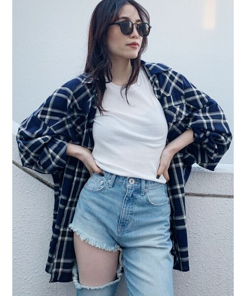GYDA（ジェイダ）の「ボリュームスリーブBIGチェックシャツ（シャツ/ブラウス・レディース・グレー/ネイビー/ベージュ・FREE）」の7枚目の写真