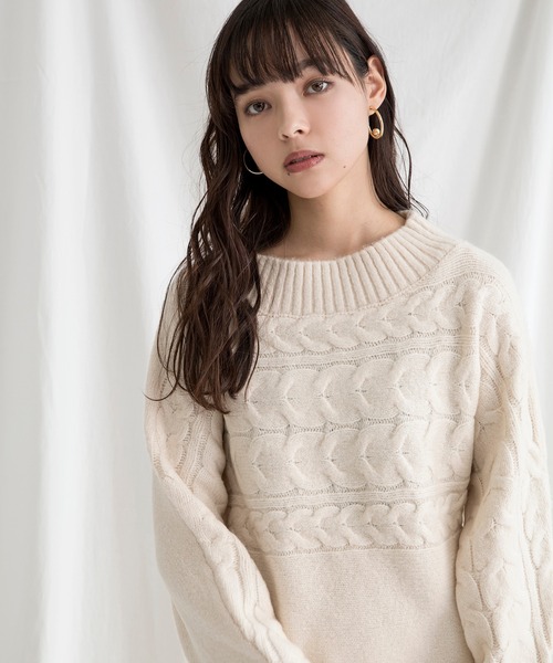 MILLION CARATS（ミリオンカラッツ）の「【STYLE4】ドルマンケーブルニット（ニット/セーター・レディース・オフホワイト/サンドベージュ/イエロー・FREE）」の7枚目の写真