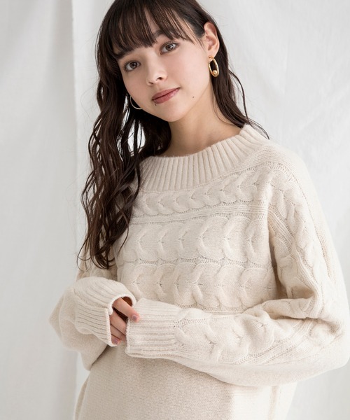 MILLION CARATS（ミリオンカラッツ）の「【STYLE4】ドルマンケーブルニット（ニット/セーター・レディース・オフホワイト/サンドベージュ/イエロー・FREE）」の21枚目の写真