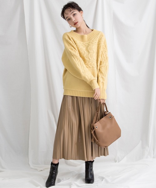 MILLION CARATS（ミリオンカラッツ）の「【STYLE4】ドルマンケーブルニット（ニット/セーター・レディース・オフホワイト/サンドベージュ/イエロー・FREE）」の16枚目の写真