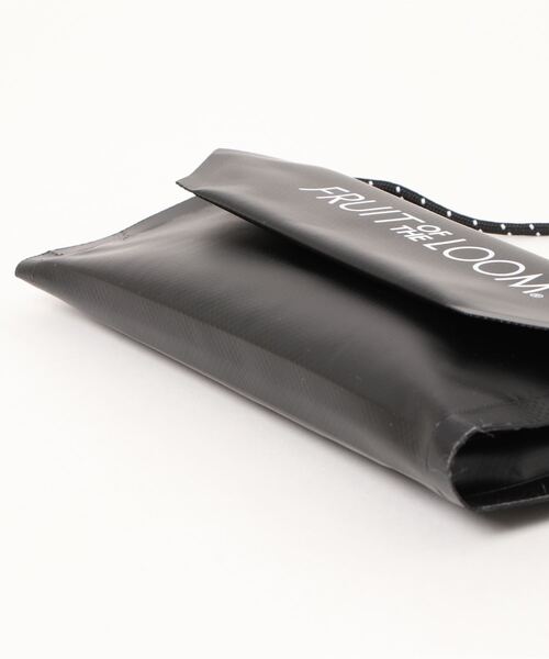 FRUIT OF THE LOOM(フルーツオブザルーム)の「★FRUIT OF THE LOOM★WELDER SACOCHE(ショルダーバッグ・レディース・パープル/イエロー/オレンジ/グリーン/ブラック・FREE)」の7枚目の写真