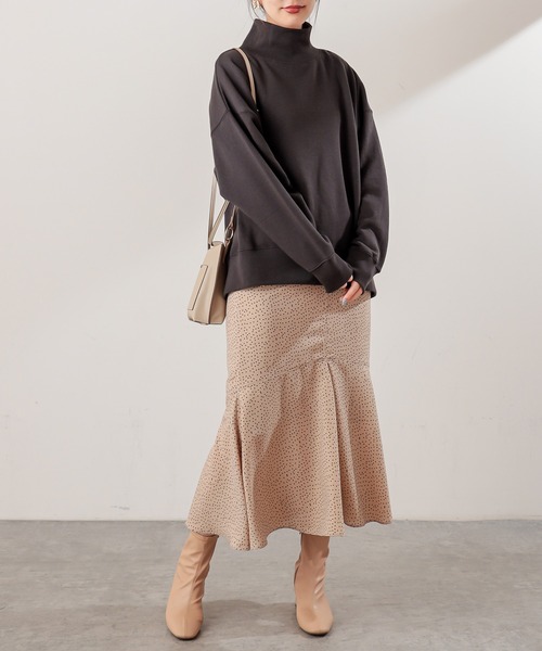 natural couture(ナチュラルクチュール)の「裏起毛裏毛ハイネックゆるトップス(Tシャツ/カットソー・レディース・アイボリー/スミクロ/ミント/ピンク/グレイッシュベージュ・FREE)」の14枚目の写真