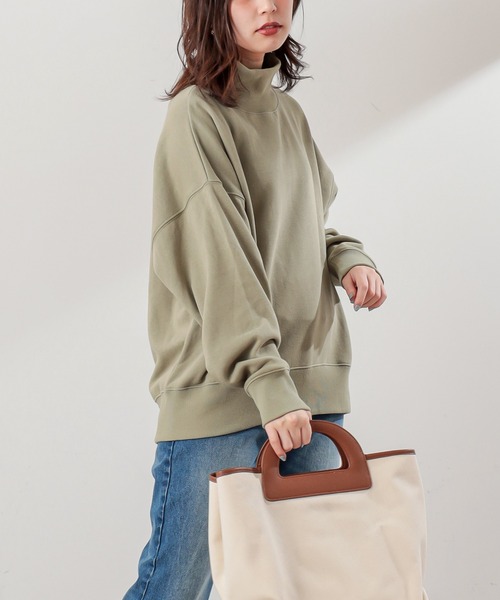 natural couture(ナチュラルクチュール)の「裏起毛裏毛ハイネックゆるトップス(Tシャツ/カットソー・レディース・アイボリー/スミクロ/ミント/ピンク/グレイッシュベージュ・FREE)」の21枚目の写真