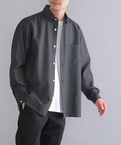 SHIPS(シップス)の「SHIPS:〈ウォッシャブル〉テックウール リラックスフィット レギュラーカラー シャツ(シャツ/ブラウス・メンズ・ネイビー/ライトグレー/カーキ/グレー/ベージュ/ダークブルー/コバルトブルー/グレー系その他/オフホワイト/ダークグレー/ブルー/ベージュ系/ナチュラル・SMALL/X-LARGE/LARGE/MEDIUM)」の5枚目の写真