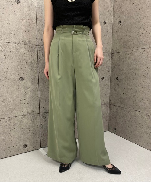 Luxe brille(リュクスブリエ)の「ハイウエスト美形シルエット両ポケット付ワイドパンツ(スラックス・レディース・ダークオレンジ/ライトカーキ/ブラック・38)」の17枚目の写真