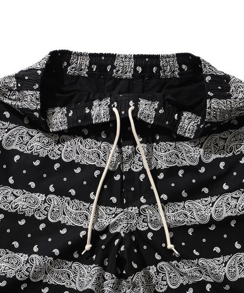 BEAMS（ビームス）の「BEAMS / バンダナ柄 イージー ショーツ（その他パンツ・メンズ・ブラック/ネイビー・SMALL/MEDIUM/LARGE/X-LARGE）」の13枚目の写真