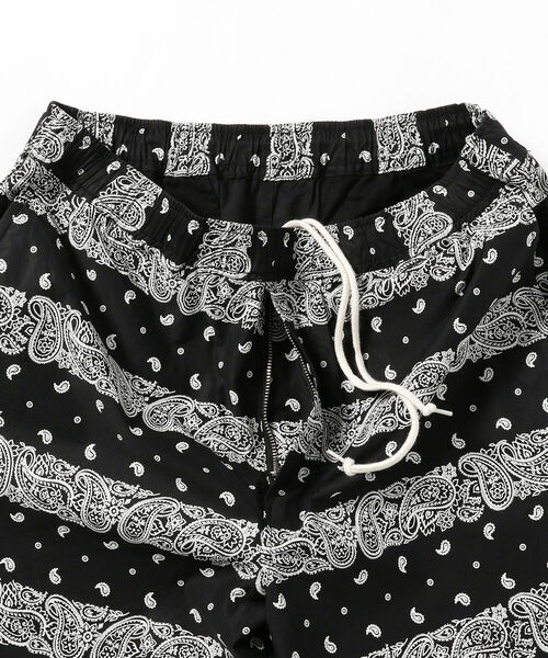 BEAMS（ビームス）の「BEAMS / バンダナ柄 イージー ショーツ（その他パンツ・メンズ・ブラック/ネイビー・SMALL/MEDIUM/LARGE/X-LARGE）」の17枚目の写真