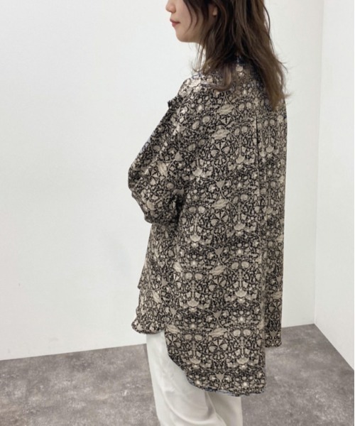 apres jour mignon(アプレジュールミニョン)の「柄バンドカラーシャツ【ZOZOTOWN限定アイテム】(シャツ/ブラウス・レディース・ベージュ/ブラック・フリー/X-LARGE)」の3枚目の写真
