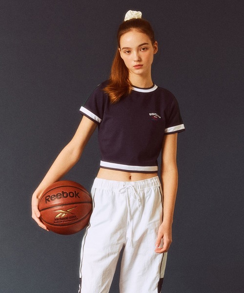 Reebok(リーボック)の「O!Oi クラブ ショートスリーブ Tシャツ / O!Oi Club Short Sleeve T-Shirt(Tシャツ/カットソー・レディース・ホワイト/ブラック/コーラル/ネイビー・LARGE/X-LARGE/SMALL/MEDIUM)」の1枚目の写真