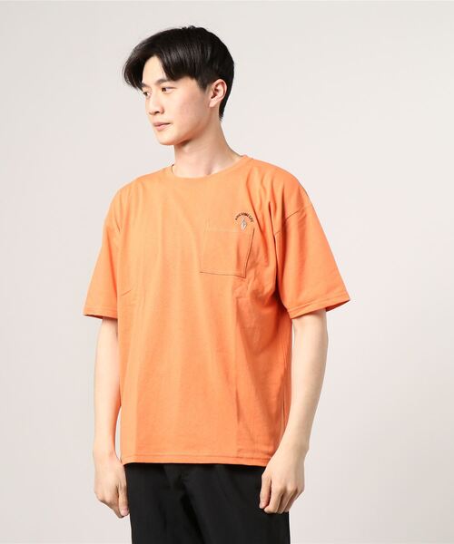 make a ray!（メイク ア レイ！）の「レトロイラスト バックプリント USAコットン ポケット半袖Tシャツ（Tシャツ/カットソー・メンズ・ブラック/ベージュ/オレンジ/ダークブルー・M/L）」の7枚目の写真