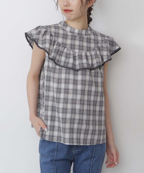 FREE'S MART(フリーズマート)の「フリルヨークチェックノースリブラウス(シャツ/ブラウス・レディース・ホワイト系その他/ベージュ系その他/パープル系その他・FREE)」の1枚目の写真